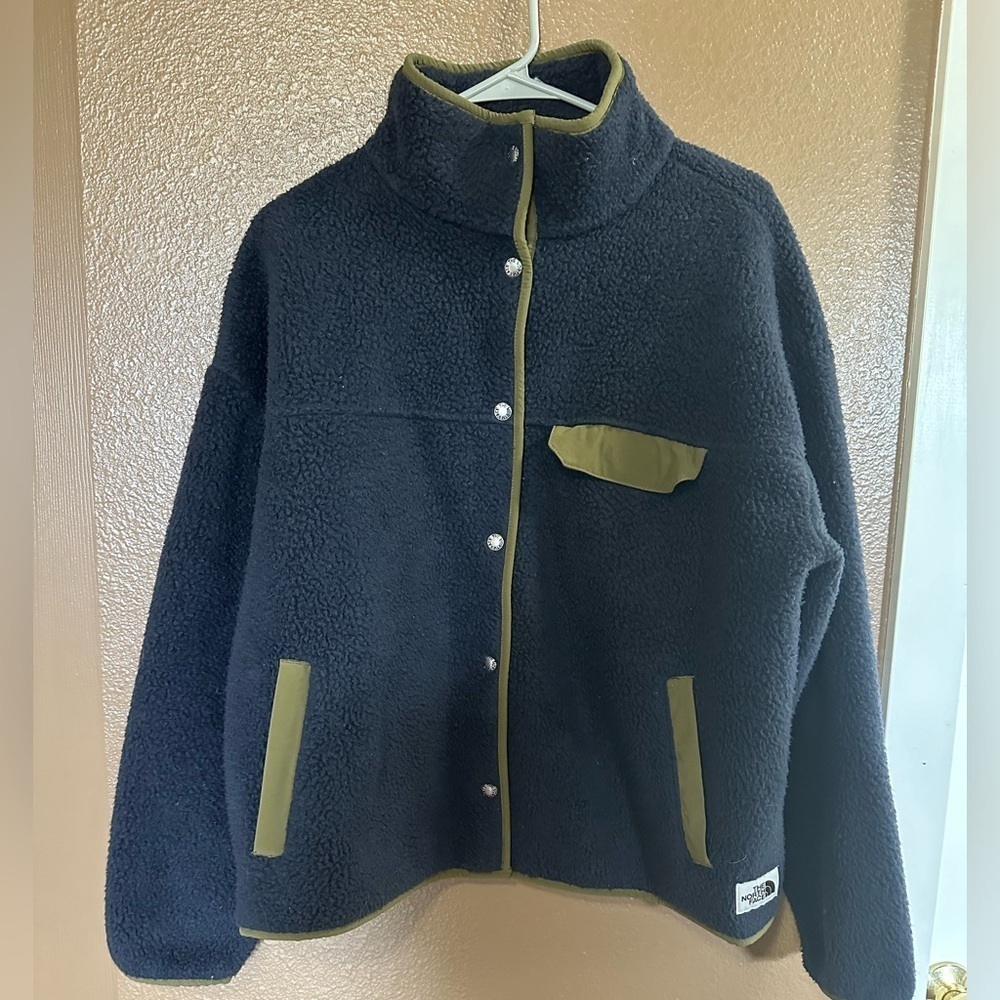 The North Face Women’s Cragmont Fleece. Navy/Green. Large. - Picture 3 of 7